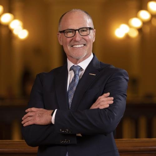 Official portrait of Gregg Hart